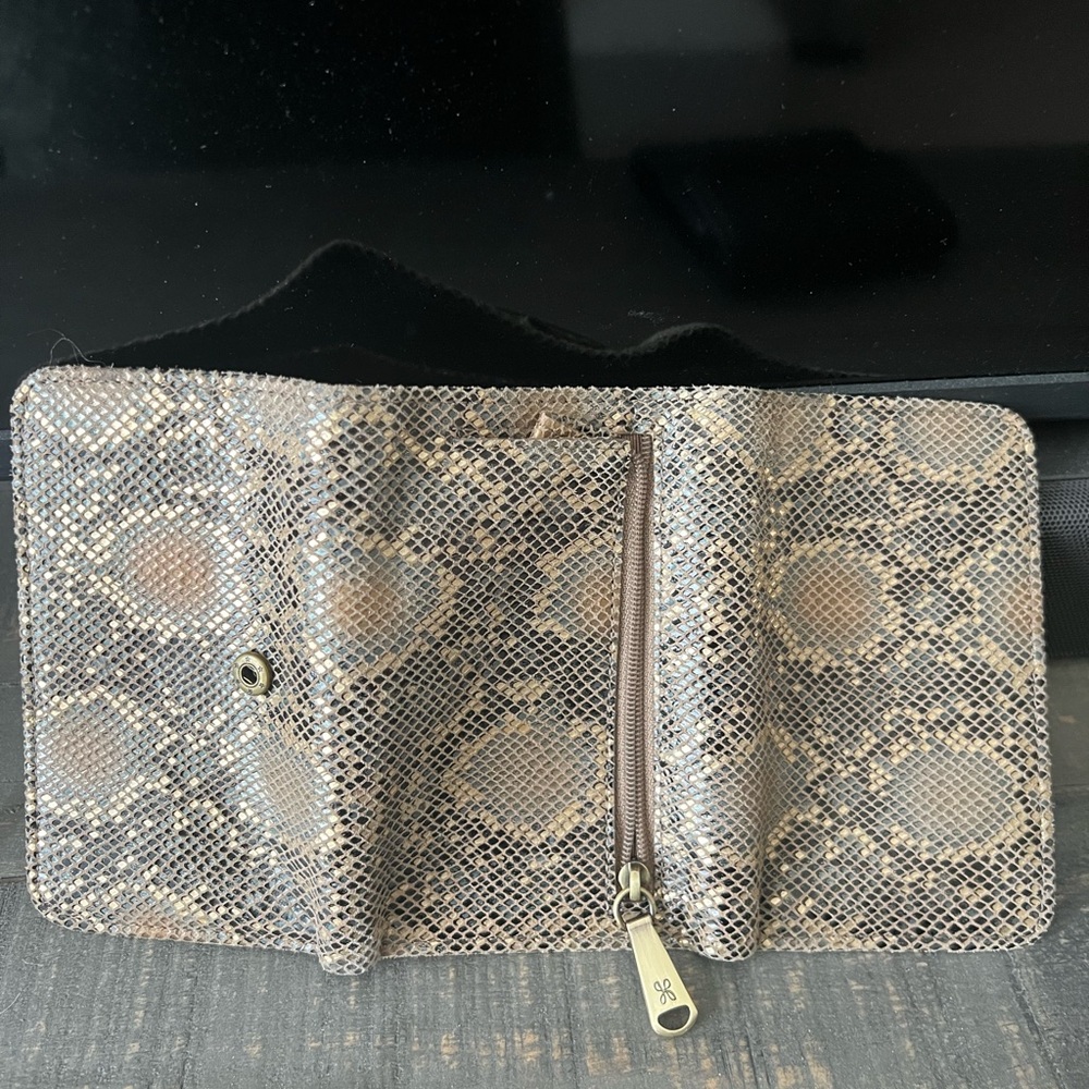 Hobo Bags Leather Wallet Snake Pattern - Picture 3 of 3